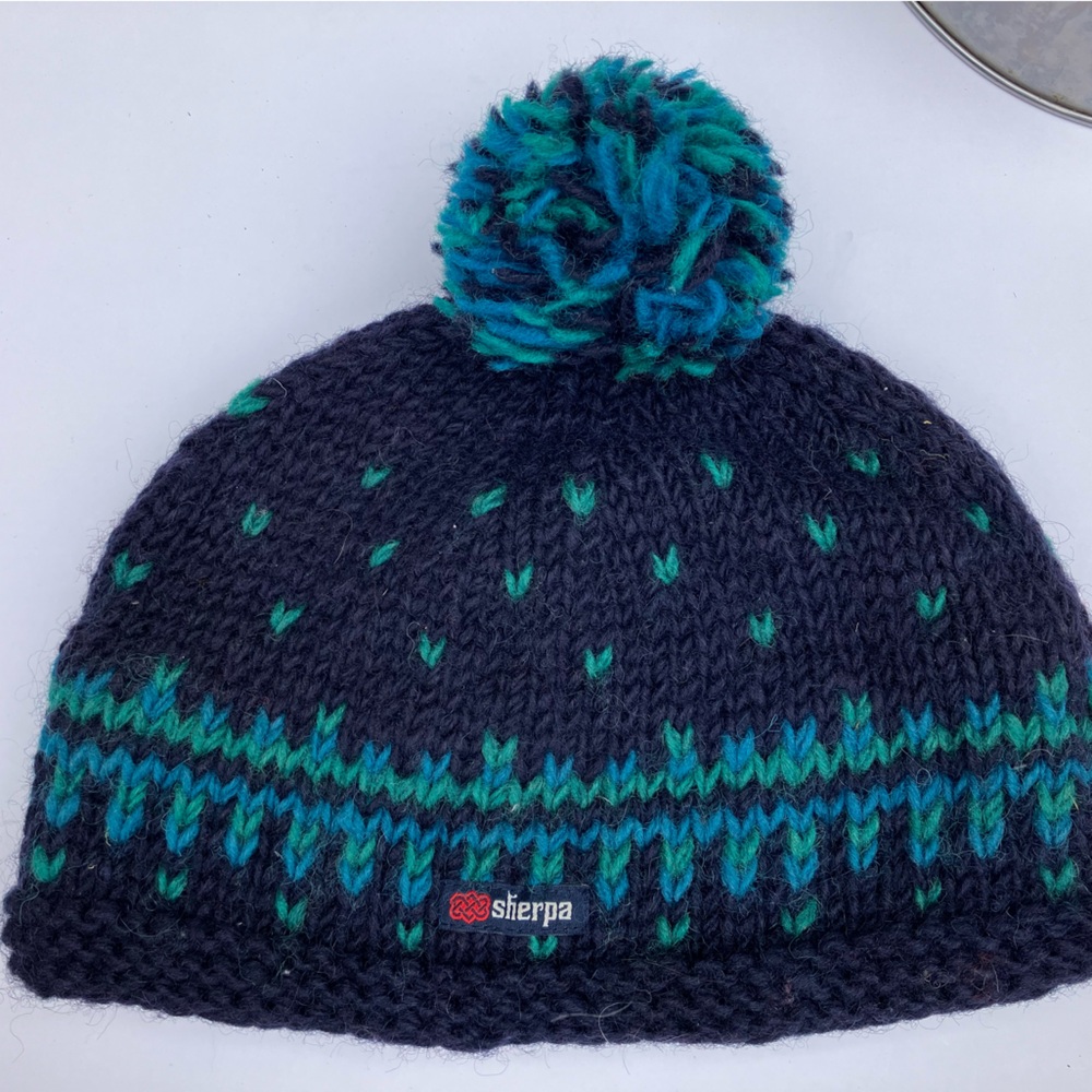 Sherpa Adventure Gear Beanie Navy Lambs Wool PomPom Beanie Hat Youth L